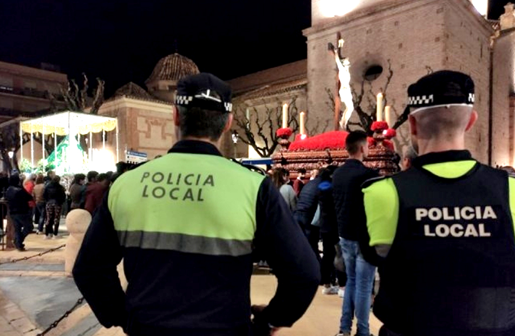 La Policía Local sugiere usar el coche lo imprescindible los días que haya procesiones